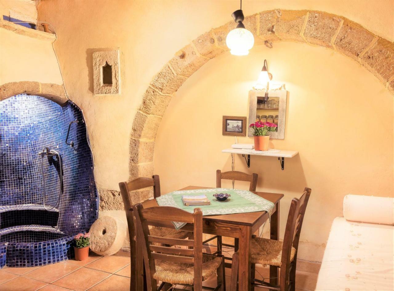 Вілла Old Stone House Chania  Екстер'єр фото